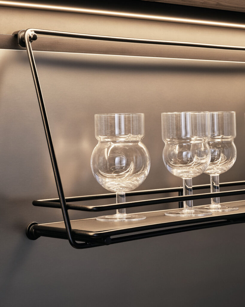 Итальянская кухня Arclinea Lignum et Lapis, Vina